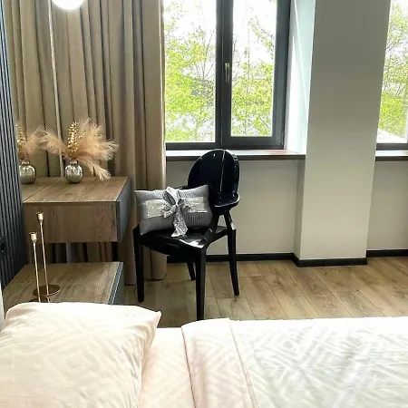 сучасні в центрі,паркінг