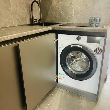 Apartment сучасні в центрі,паркінг *