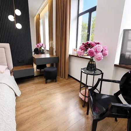 сучасні в центрі,паркінг Apartment