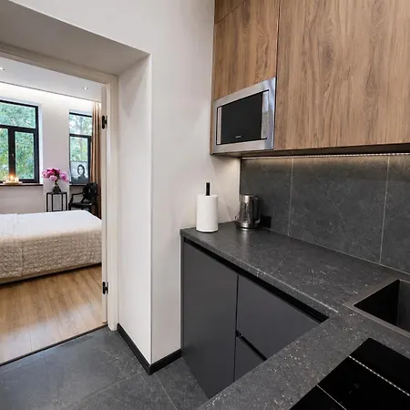 Apartment сучасні в центрі,паркінг *