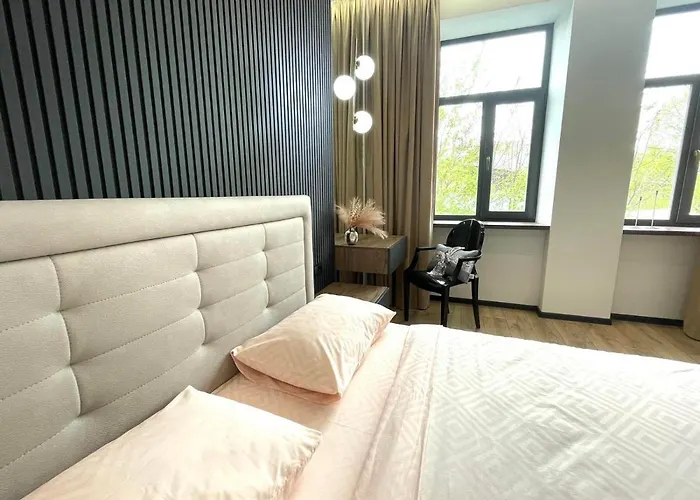 Apartamento сучасні в центрі,паркінг *