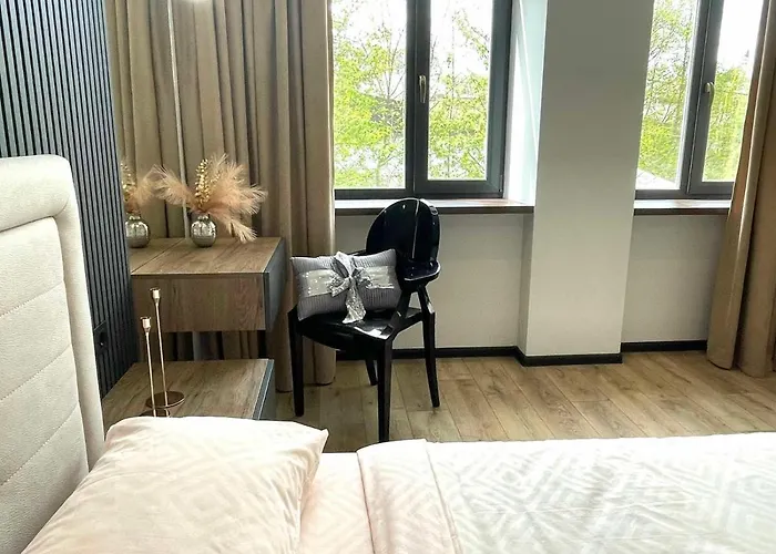 сучасні в центрі,паркінг