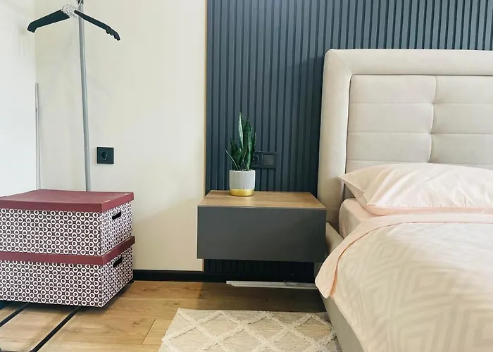 Apartamento сучасні в центрі,паркінг *