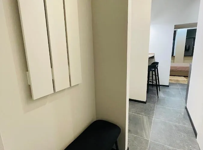 сучасні в центрі,паркінг Leópolis