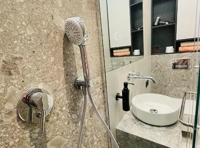 сучасні в центрі,паркінг Apartamento