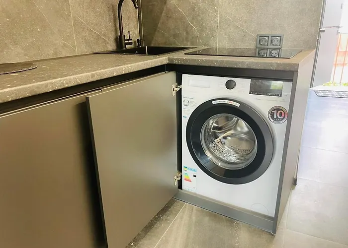 Apartamento сучасні в центрі,паркінг *