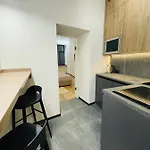 сучасні в центрі,паркінг *