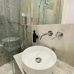 דירה сучасні в центрі,паркінг *
