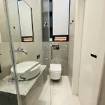 דירה сучасні в центрі,паркінг